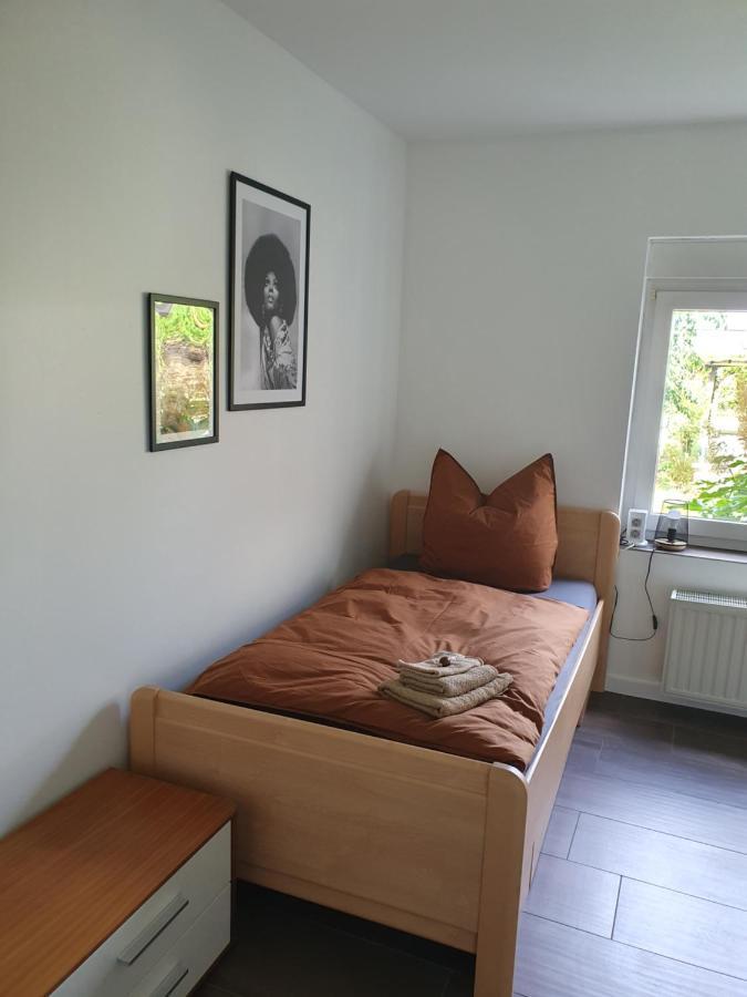Neumuehler Hof Ferienwohnung "Stefan" Bietet 4 Schlafzimmer Und 4 Baeder , Eine Grosse Badewanne Und Grosser Terrasse Zum Garten, Kostenfreie Parkmoeglichkeiten Schwerin  Exterior foto